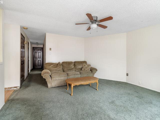 345 w exeter st