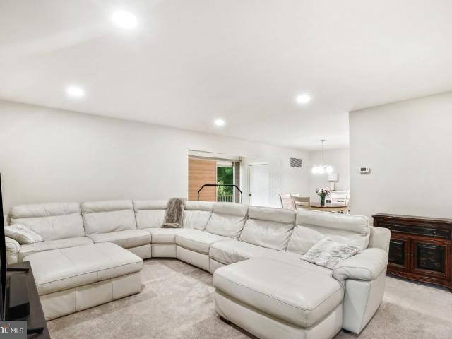 3466 Chiswick Court # 43 2A