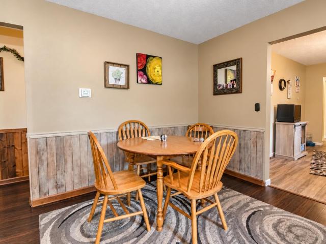 3460 E North Country Lane