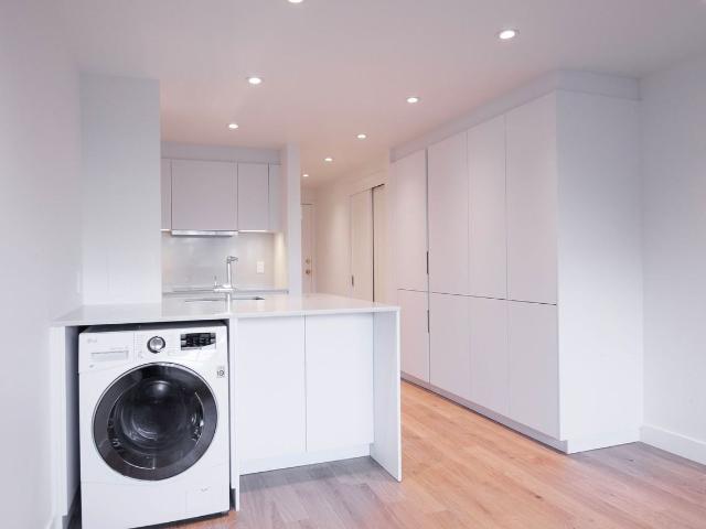 3460 Rue Durocher Studio Apartment for Rent at 3460 Rue Durocher, Montréal, QC H2X 2E3 Milton Parc