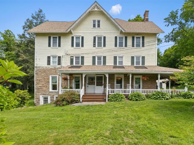 346 Crescent Ave, Highland, NY 12528 | MLS #880487
