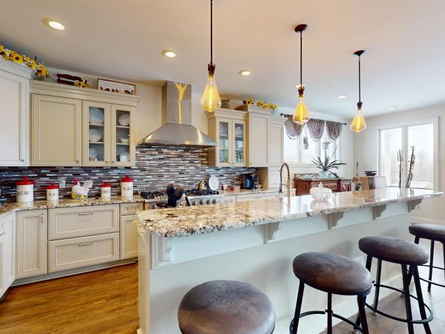 346 Bluewater Trail