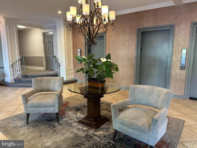 346 E Lancaster Avenue # 506