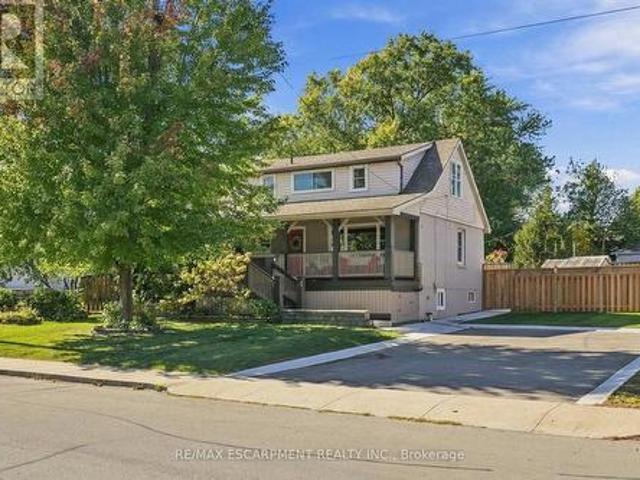 346 Hawkridge Avenue, Hamilton, ON, L9C 3L4 house for sale | Listing ID X14028 | Royal LePage