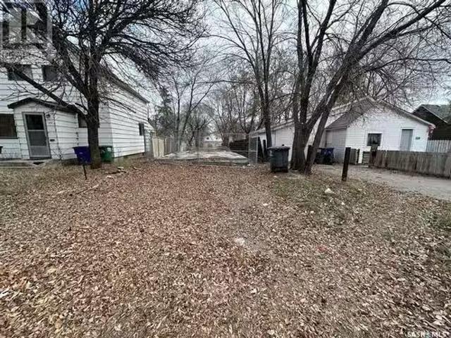 346 U Avenue S, Saskatoon, SK, S7M 3C3 vacant land for sale.