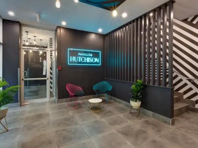 3474 Hutchison | 3474 Hutchison, Montreal · studio