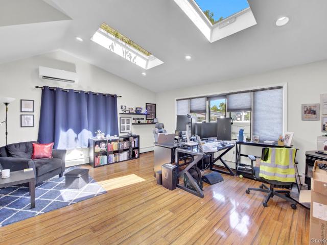 3477 Woodward Street