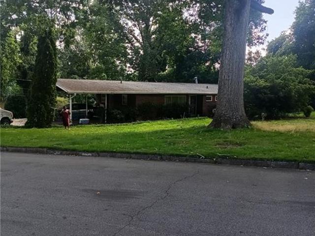3479 Meadowlane Place SW