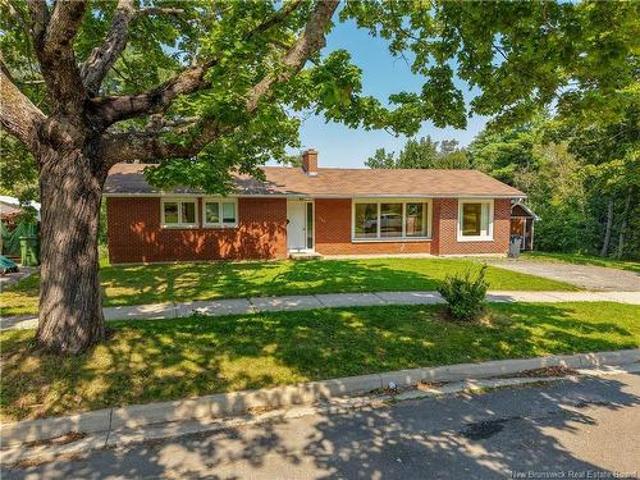 347 Massey St, Fredericton, NB, E3B 2Z7 house for sale | Listing ID NB145500 | Royal LePage