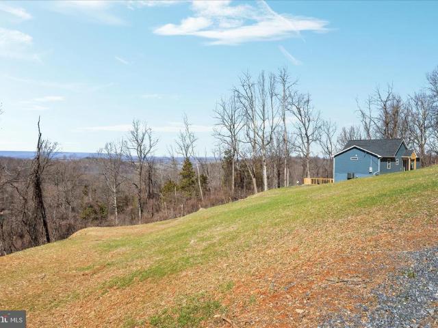 347 Riley Ct