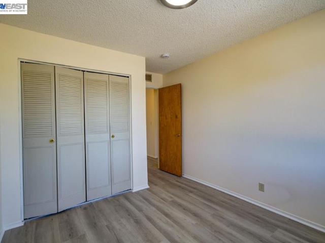 34848 Starling Drive 4
