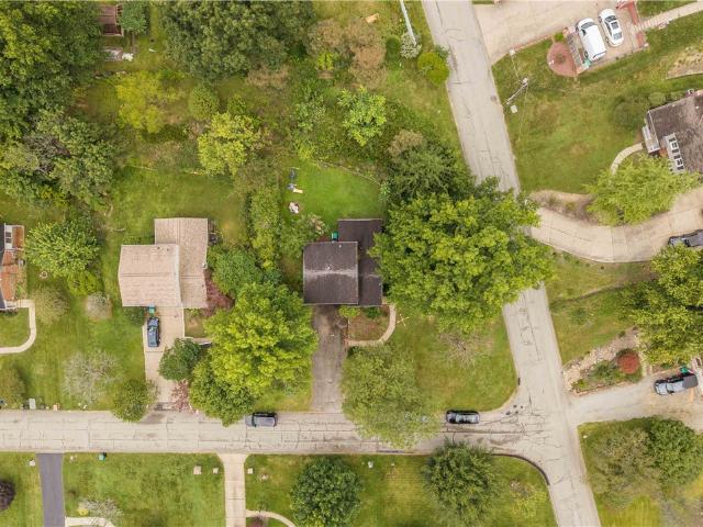 3485 Ivy Hill Ln