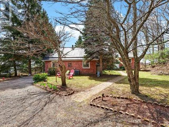 3481 Buck Point Lane, Frontenac South, ON, K0H 1X0 house for sale | Listing ID X13445 | Royal LePage