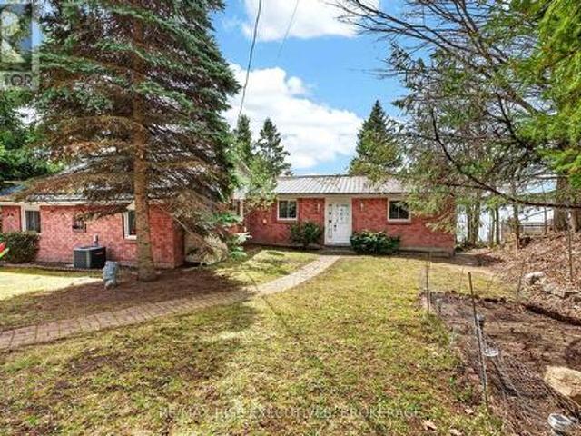 3481 Buck Point Lane, Frontenac South, ON, K0H 1X0 house for sale | Listing ID X13624 | Royal LePage