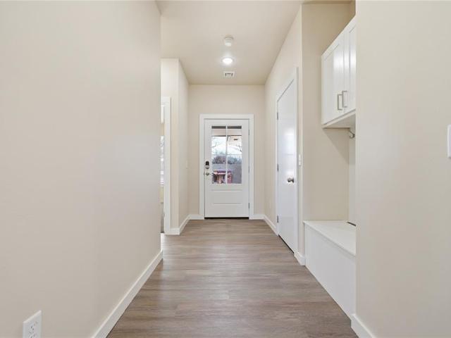 3483 Elizabeth Street