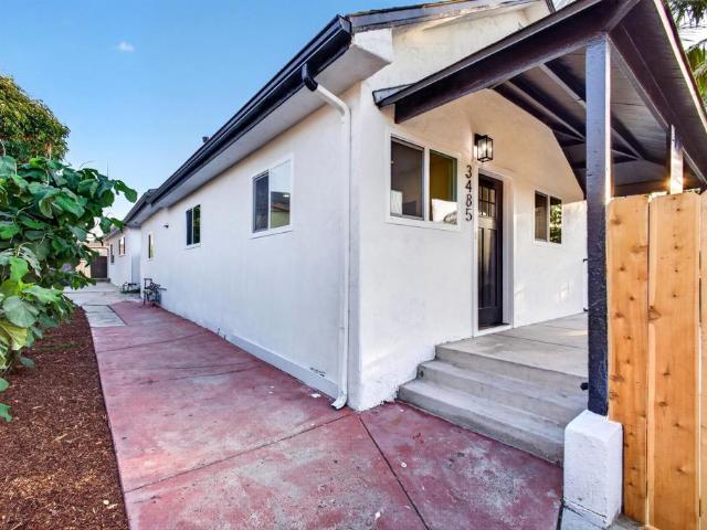 3483 85 Newton Avenue