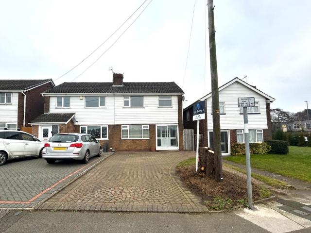 348 Aldridge Road, Streetly, B74 2DT, United Kingdom | 3 bed duplex for rent #139622865 | Rentberry