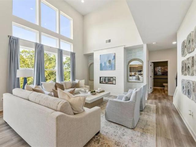 348 Bailiwick Lane