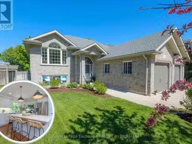 348 Stickel Street, Saugeen Shores, ON, N0H 2C1 house for sa.