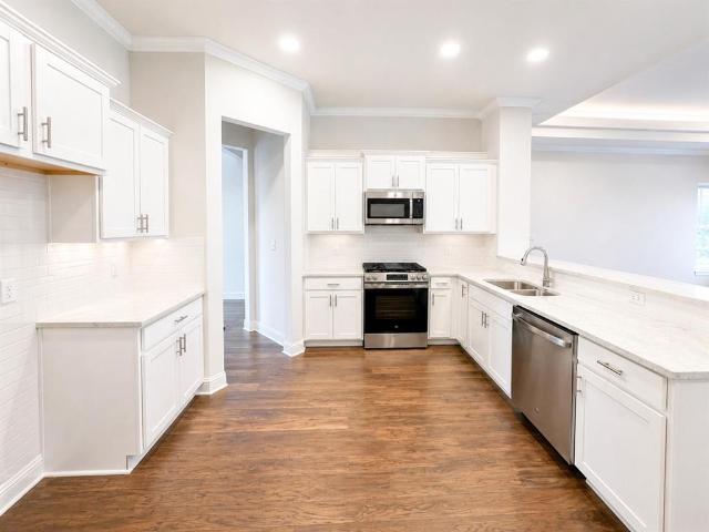 348 Prien Lake Loop