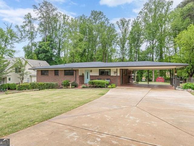 3499 Fairway Dr, College Park, GA 30337