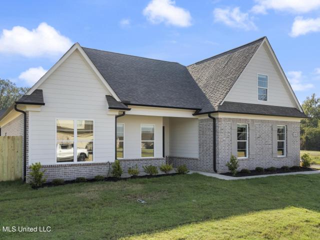 3490 Ivy Lane