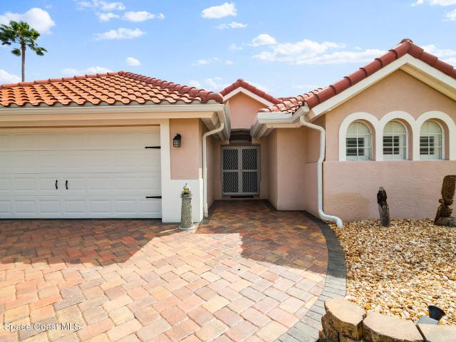 349 Carmel Dr, Melbourne, FL 32940 | MLS #1075
