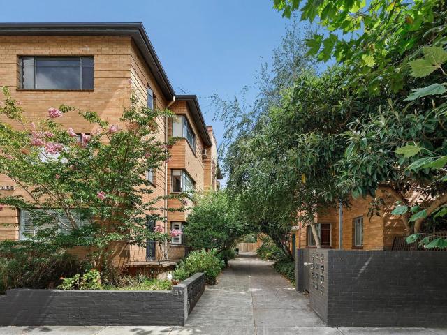 3/49 Acland Street, St Kilda VIC 3182 Apartment For Rent | Domain