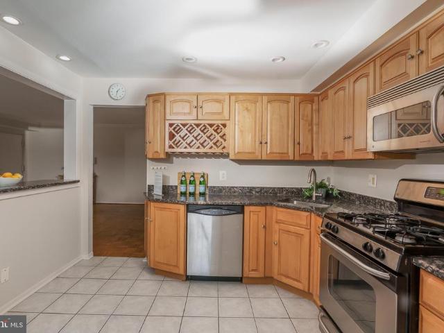 349 Homeland Southway # 2B
