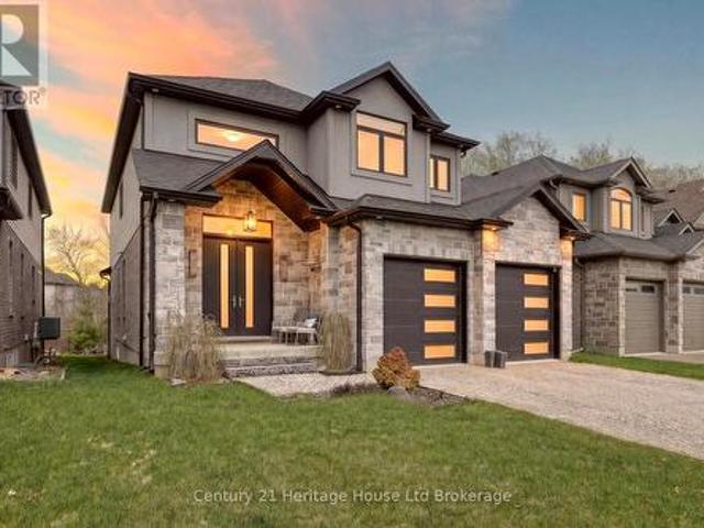 349 Masters Drive, Woodstock North, ON, N4T 0L2 house for sale | Listing ID X13580 | Royal LePage