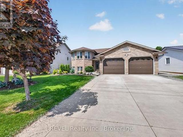 349 Scott Avenue, Fort Erie Crescent Park, ON, L2A 5E5 house for sale | Listing ID X13426 | Royal LePage