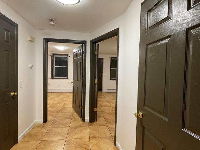 349 Pennsylvania Avenue, Unit 3