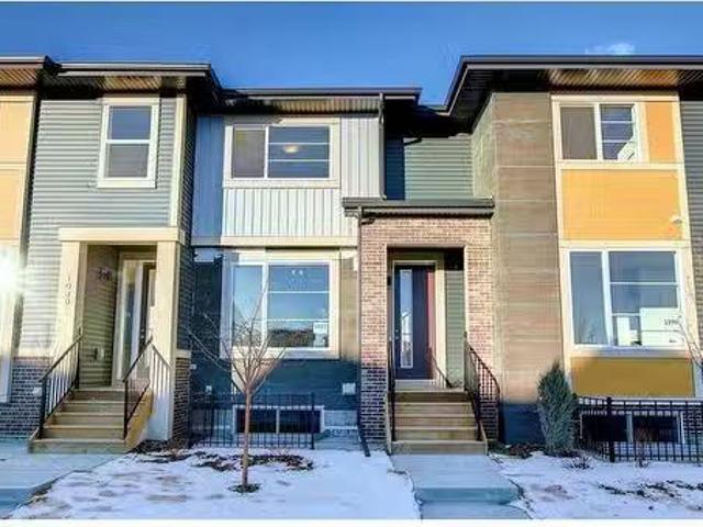 349 Waterford Boulevard, Chestermere, AB, T1X 2Z7 house for.