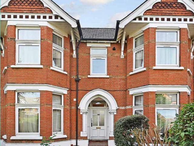 34 08 Studio Flat, Madeley Road, W5
