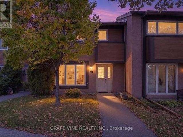 34 181 Huntridge Private, Ottawa, ON, K1V 9J3 townhouse for sale | Listing ID X14109 | Royal LePage