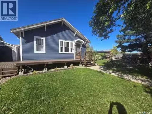 34 1St Street N, St. Benedict, SK, S0K 0K5 commercial for sa.