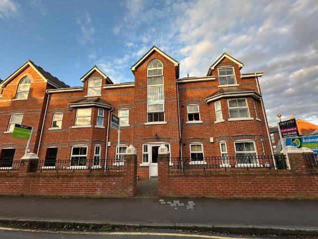 34, 34a Whitechapel Street, Wythenshawe, M20 6TX, United Kingdom | 2 bed apartment for rent #131711133 | Rentberry