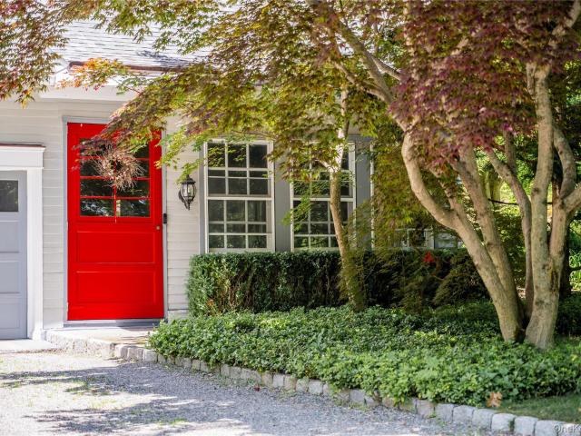 34 36 E Lake Stable Road
