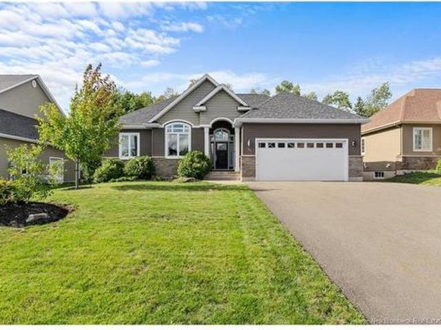 34 Valmont Cres, Dieppe, NB, E1A 1A2 house for sale | Listing ID NB147829 | Royal LePage