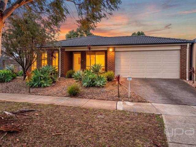 34 Viscosa Road, Brookfield
