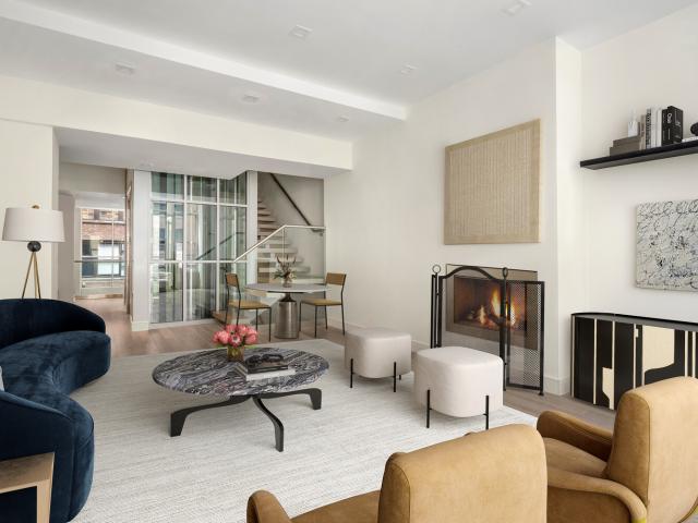 34 W 21ST Street