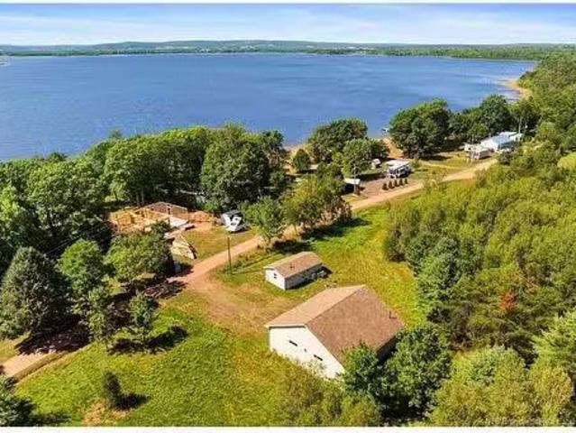 34 Washademoak Lane, Cambridge Narrows, NB, E4C 4G7 house fo.