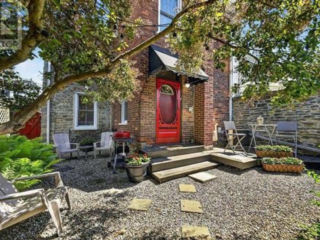 34 Water Street W, Brockville, ON, K6V 3L3 house for sale | Listing ID X13624 | Royal LePage
