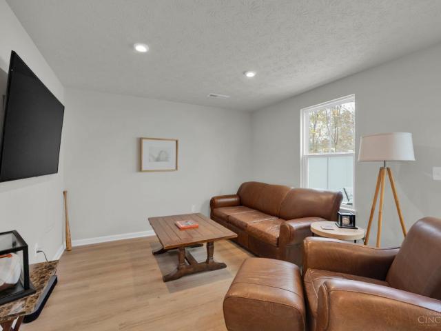 34 Wentworth Lane