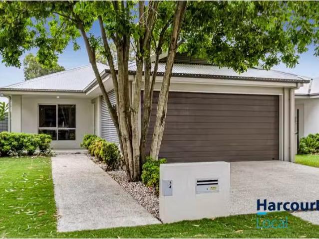 34 Webster Avenue, HENDRA House for rent Listed by Louise Web.