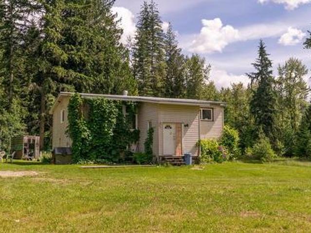 34 West Poirier Road, Mara, BC, V0E 2K0 house for sale | Listing ID 10390 | Royal LePage