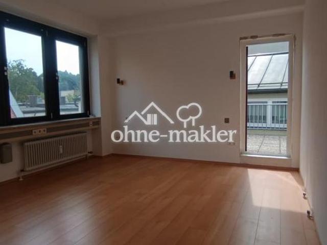 3/4 Zi WHG mit Dachterrasse inkl. Stellplatz in zentrale Lage WG geeignet