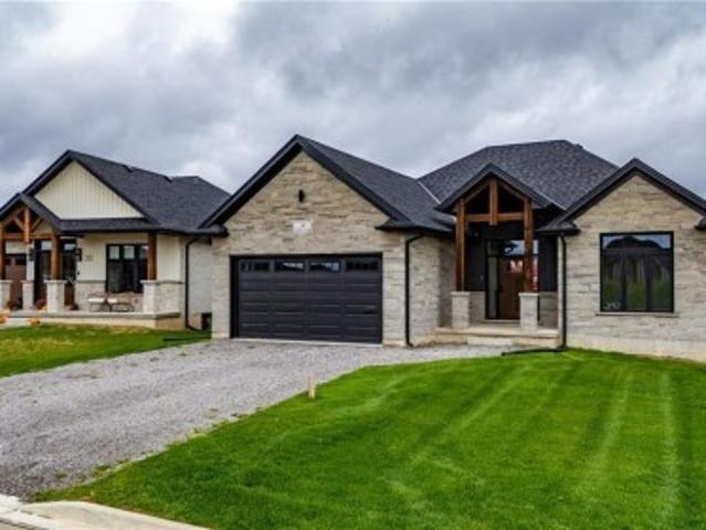 34 Andrew Avenue, Simcoe, ON, N3Y 4Y8 house for sale | Listing ID 40861 | Royal LePage