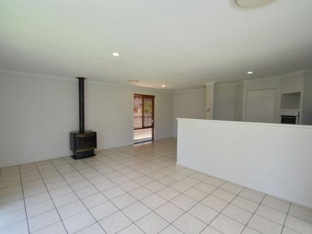 34 Banksdale Drive
