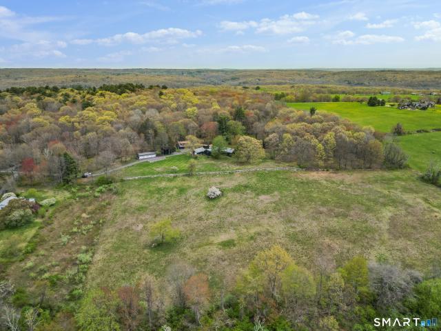 34 Black Snake Ln, Bridgewater, CT 06752 | MLS #24168